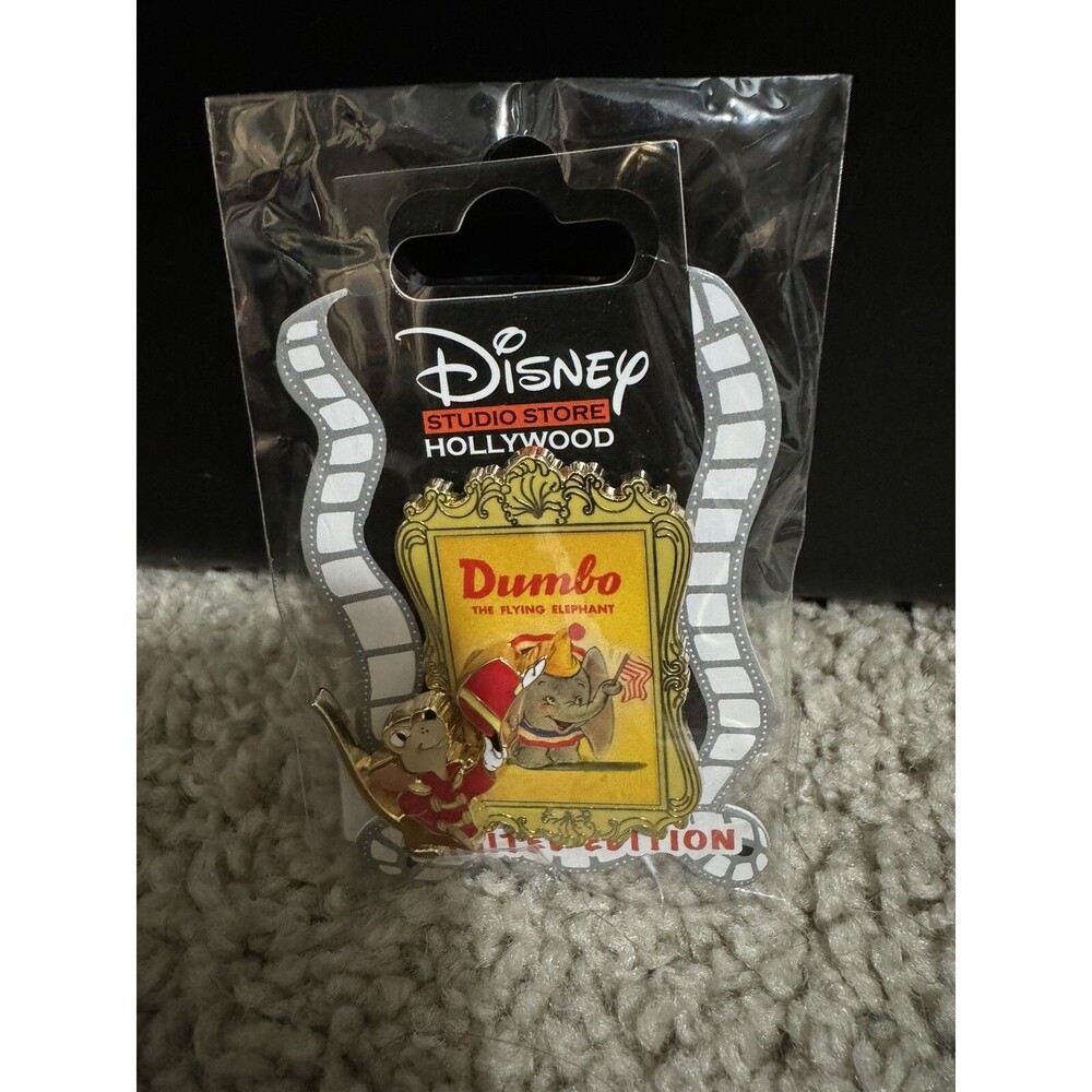 Disney D23 Expo 2024 DSSH DSF Classic Movie Posters DUMBO Pin LE 400 NEW